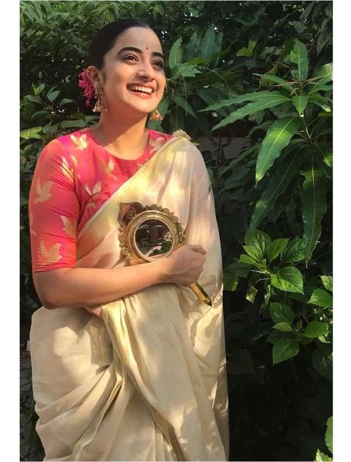 High Neck Blouse Designs for Kerala Saree2