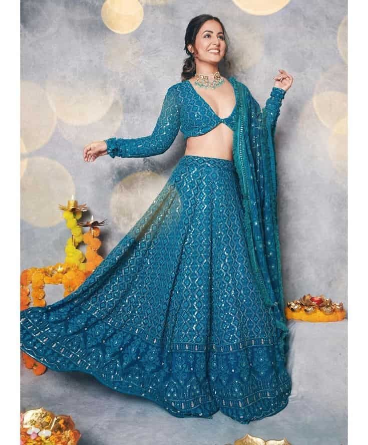 Front deep V blouse for lehenga