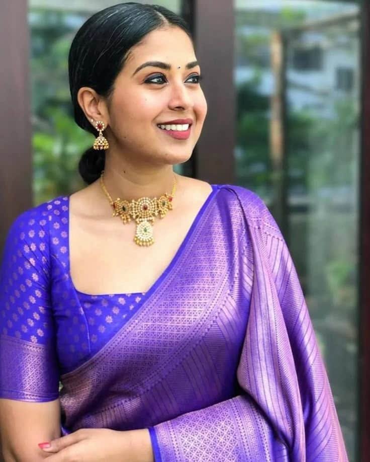 U Neck Blouse Designs for Silk Sarees