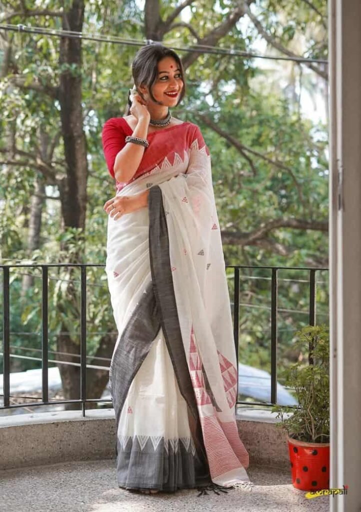Traditional Bengali Blouse Designs for Durga Puja
